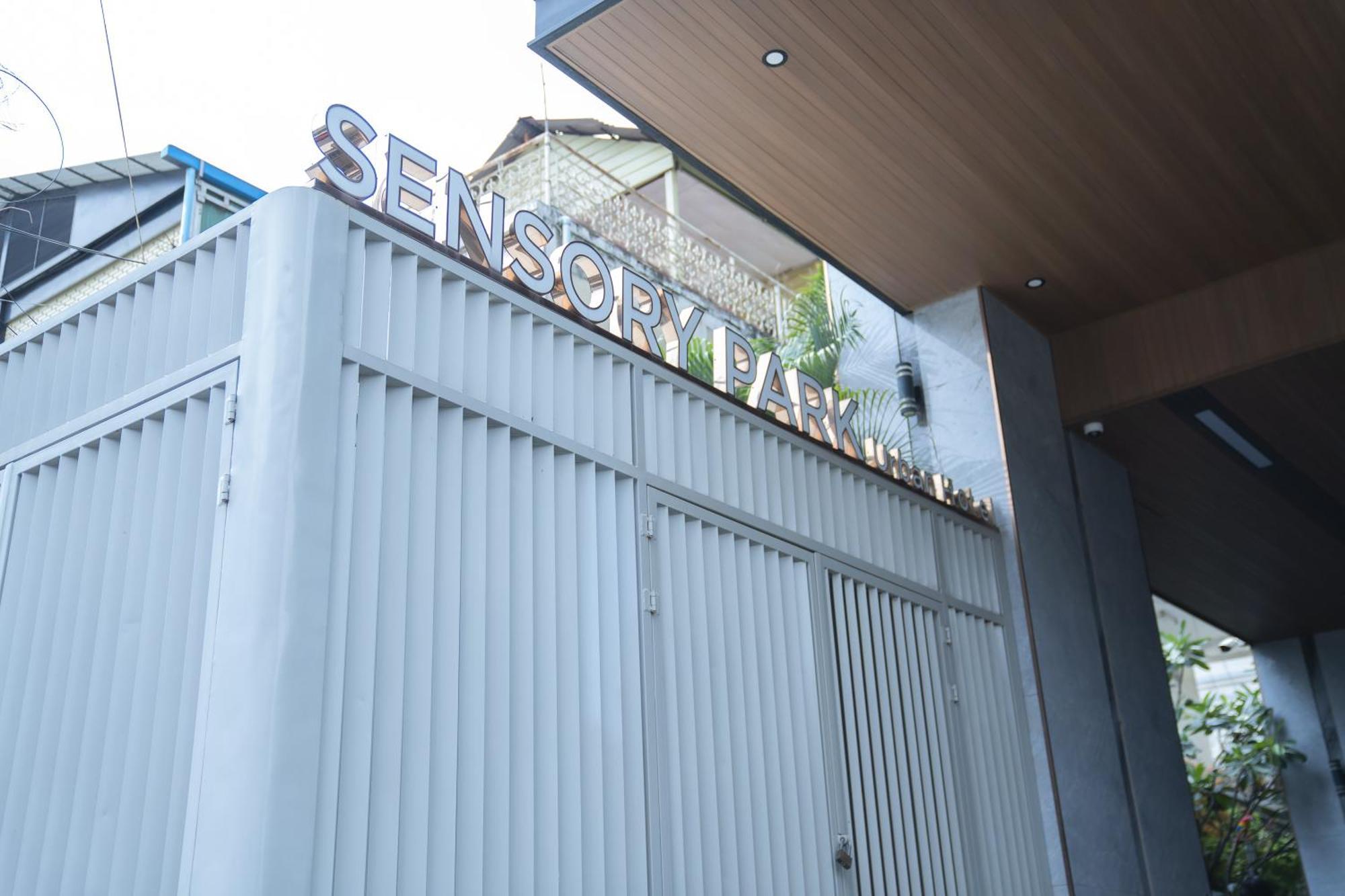 Sensory Park Urban Hotel Phnom Penh Exterior foto